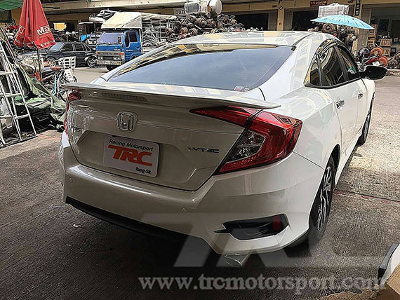 สปอยเลอร์ CIVIC 2016 ทรง RS TURBO (แนบงานนำเข้าแท้) V3.0 พลาสติกPP พร้อมไฟเบรค